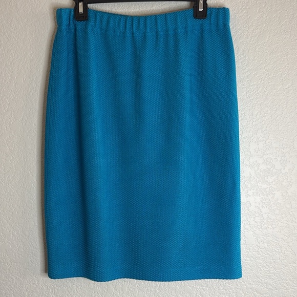 ST. JOHN COLLECTION Azul Knit 2 pc Skirt + Jacket Gold Button Chain Suit Set 8 M - Picture 11 of 15